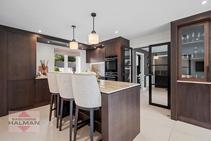 3 Bedroom Detached House For Sale In York Crescent, Wilmslow, SK9
