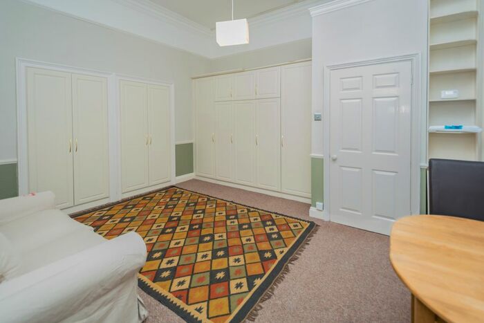 Studio To Rent In Rivers Street, Bath, BA1