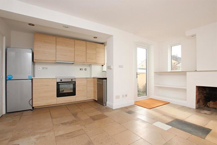 1 Bedroom House To Rent In Clarence Street, Bath, BA1