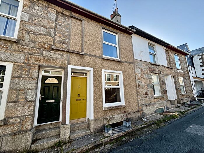 3 Bedroom Terraced House For Sale In Rosevean Road, Penzance, TR18