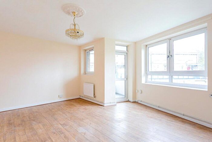 3 Bedroom Flat To Rent In Abinger Grove, London, SE8