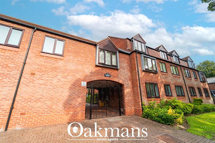 2 Bedroom Flat For Sale In The Green, Birmingham, B38