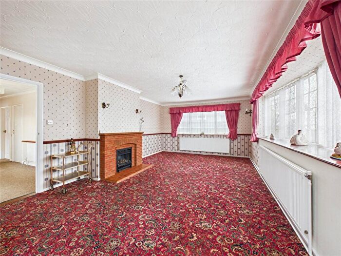 4 Bedroom Bungalow For Sale In Bromeswell Road, Ipswich, Suffolk, IP4