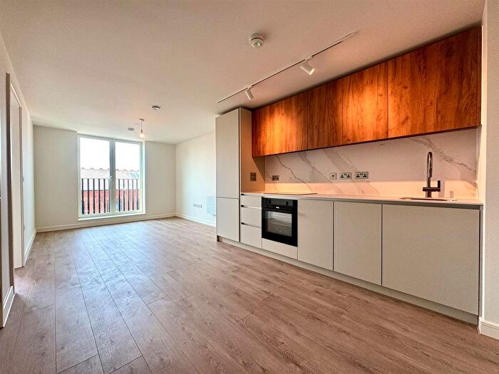 1 Bedroom Flat To Rent In Bradford Street, Birmingham, B12
