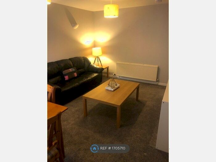 2 Bedroom Flat To Rent In Townhead, Auchterarder, PH3