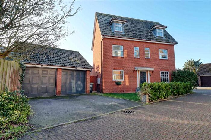 5 Bedroom Detached House For Sale In Benhall Close, Clacton On Sea, CO16