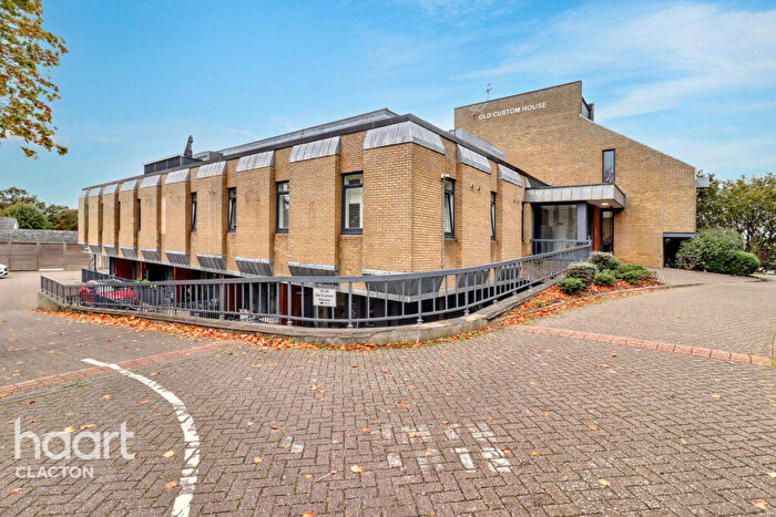 2 Bedroom Apartment For Sale In Main Road, Harwich, CO12
