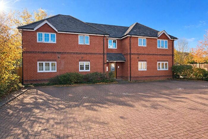 1 Bedroom Flat For Sale In Blackberry Gardens, Winnersh, Wokingham, RG41