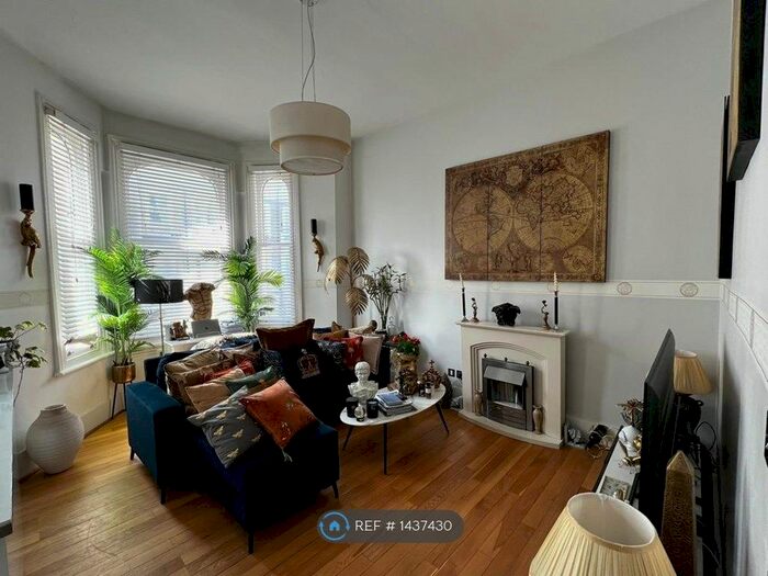 1 Bedroom Flat To Rent In Westgate Terrace, London, SW10