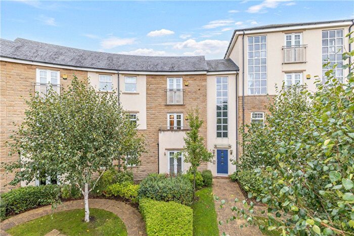 2 Bedroom Flat For Sale In Burnstall Crescent, Menston, Ilkley, West Yorkshire, LS29
