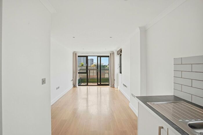 1 Bedroom Flat To Rent In Edge Apartments, London, E15