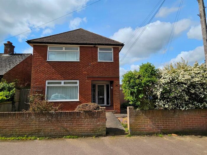 4 Bedroom Detached House To Rent In Heaton Road, Canterbury, CT1
