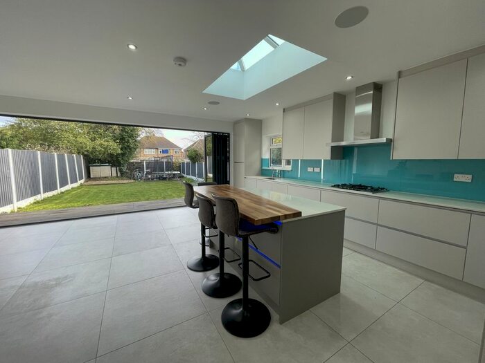 3 Bedroom Terraced House To Rent In Beech Road, Langley, Slough, SL3