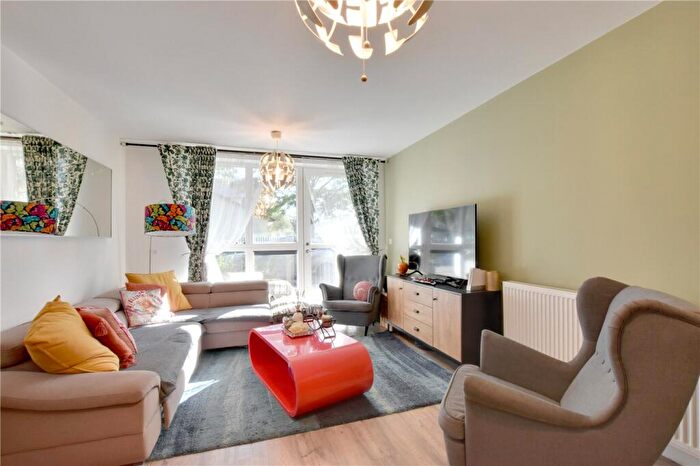 2 Bedroom Apartment For Sale In Tudway Road, Kidbrooke Village, London, SE3