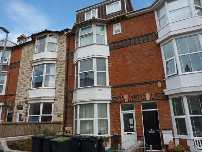 1 Bedroom Flat To Rent In Newberry Road, Weymouth, DT4