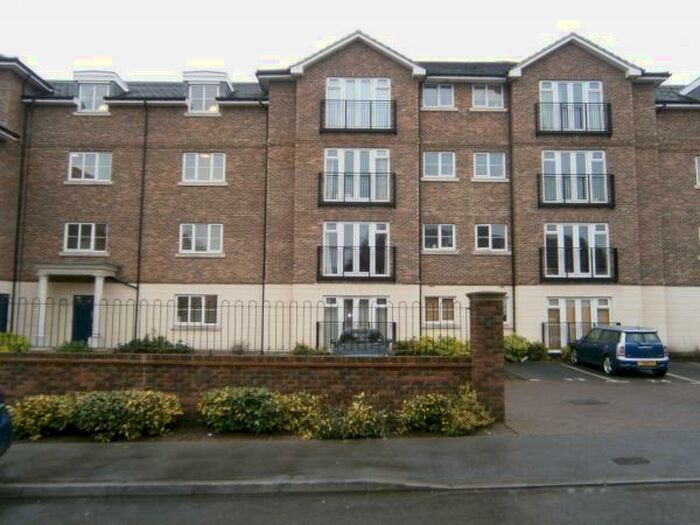 2 Bedroom Flat To Rent In Trinity Court, Baker Crescent, Dartford, DA1
