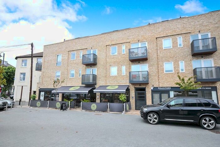 2 Bedroom Flat To Rent In Station Road, London, SE25