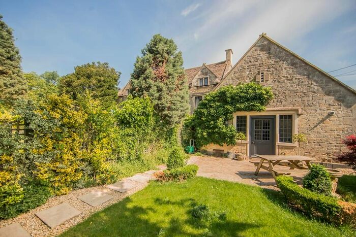 2 Bedroom Terraced House To Rent In The East Wing, Shurnhold House, Shurnhold, SN12