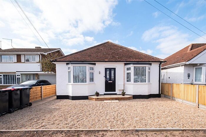 3 Bedroom Bungalow For Sale In York Road, Herne Bay, CT6