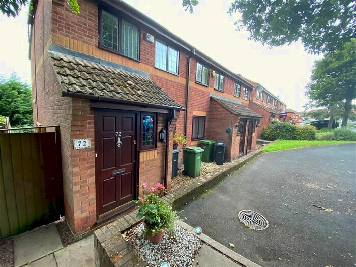 2 Bedroom End Of Terrace House To Rent In Surrey Drive, Kingswinford, DY6