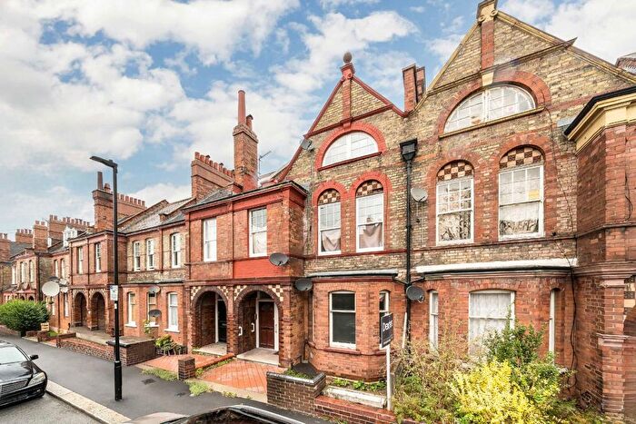 1 Bedroom Flat For Sale In Lydhurst Avenue, Streatham Hill, SW2