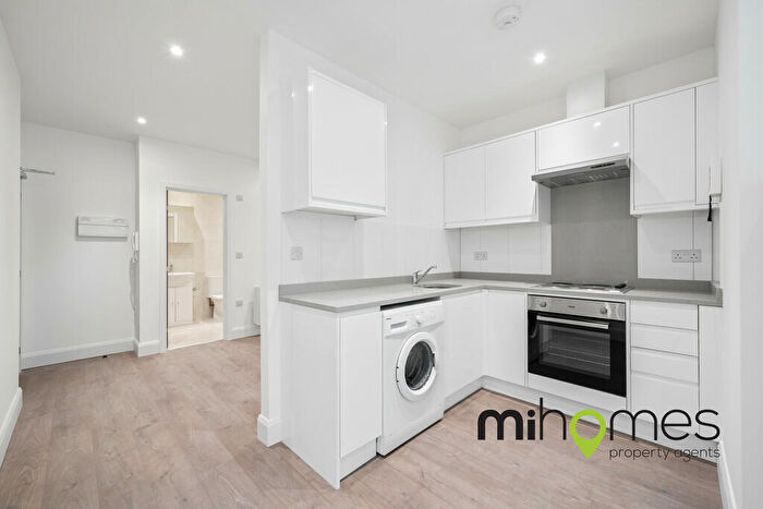 Studio To Rent In Key Point, Potters Bar, EN6