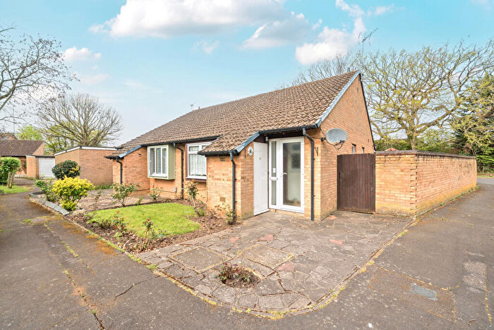 2 Bedroom Bungalow For Sale In Hallington Close, Woking, Surrey, GU21