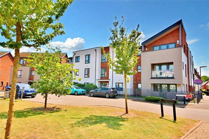 2 Bedroom Apartment For Sale In Reed Street, Woking, Surrey, GU22