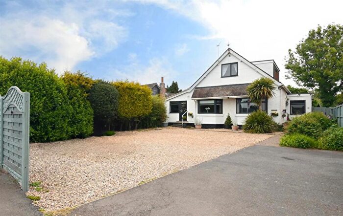 4 Bedroom Detached House For Sale In Cherry Orchard, Rosliston Road South, Drakelow, DE15