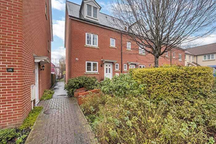 4 Bedroom Terraced House For Sale In Abbeyfields, Bury St. Edmunds, IP33