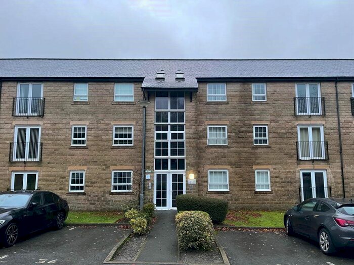 2 Bedroom Flat To Rent In Clough Gardens, Haslingden, BB4