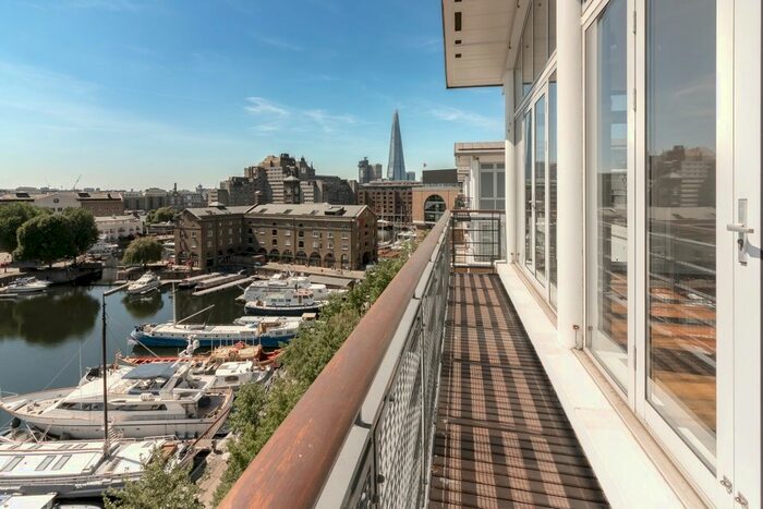 3 Bedroom Flat To Rent In Star Place, London, E1W