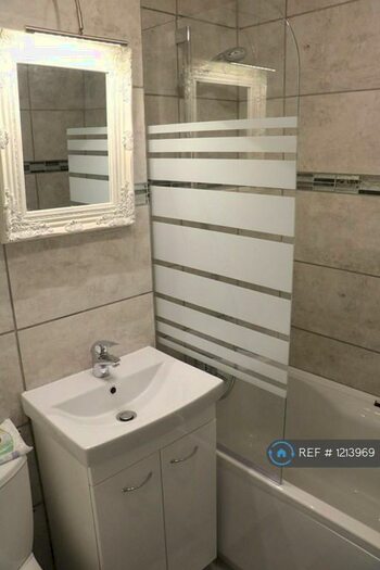 1 Bedroom Flat To Rent In Towan Avenue, Fishermead, Milton Keynes, MK6