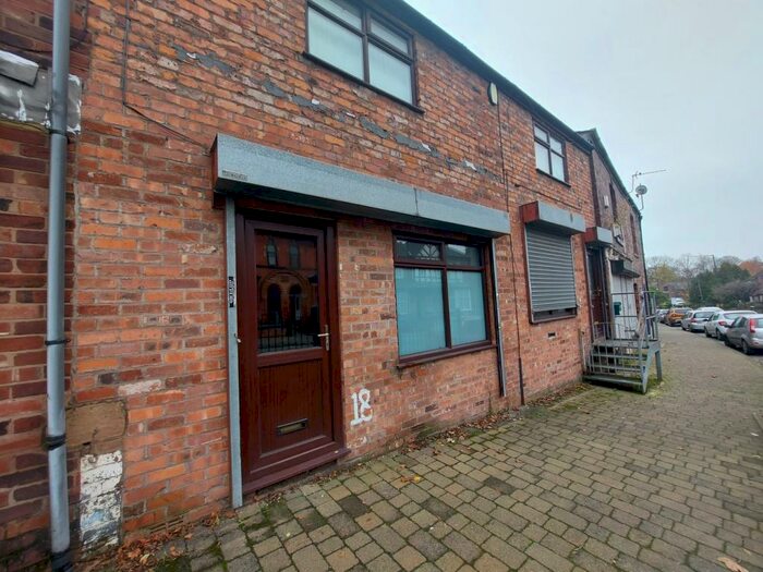 1 Bedroom flats to rent in Heywood and Middleton, M24, Greater Manchester