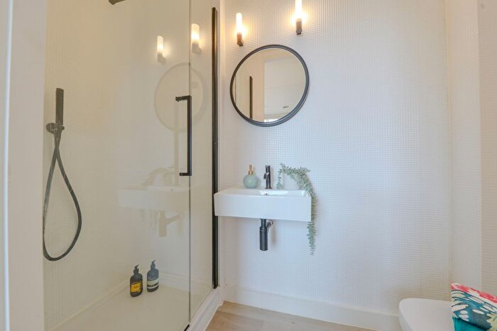 1 Bedroom Studio To Rent In George Street, Luton, LU1
