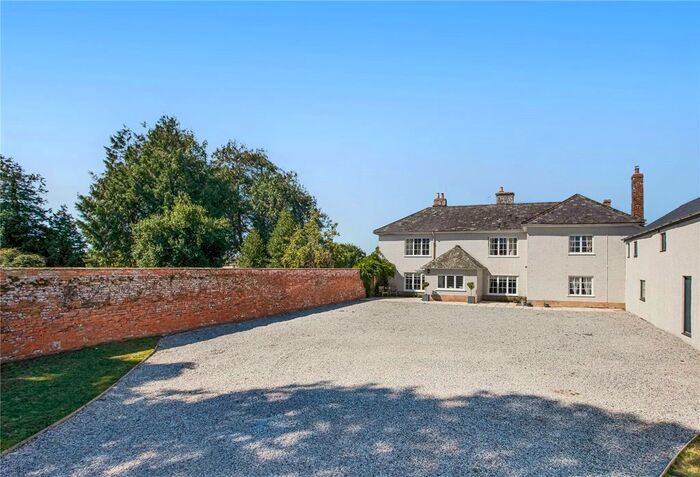 7 Bedroom Link Detached House For Sale In Stoke Canon, Exeter, EX5