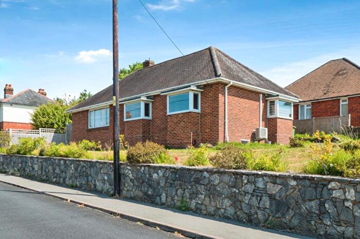 3 Bedroom Bungalow For Sale In Stoke Park Road, Bishopstoke, Eastleigh, Hampshire, SO50