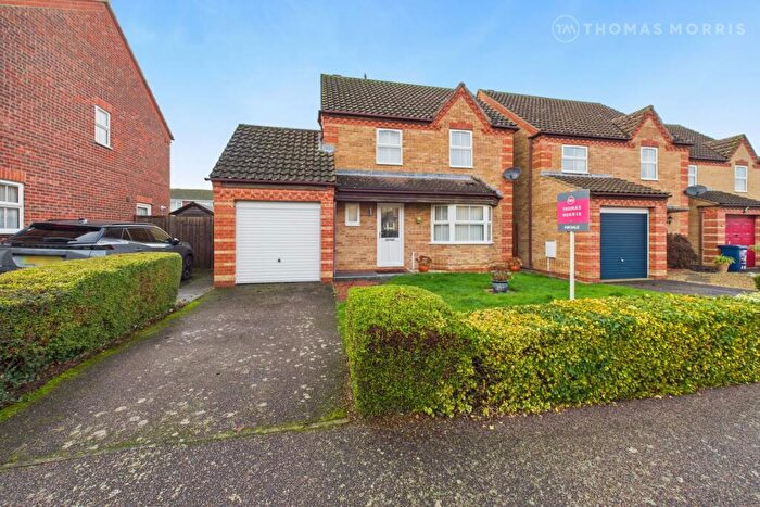 3 Bedroom Detached House For Sale In Capulet Close, Eaton Socon, St. Neots, Cambridgeshire, PE19