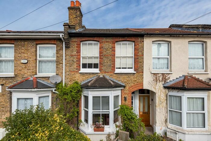 3 Bedroom Terraced House To Rent In Ronver Road London, SE12
