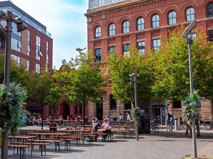 1 Bedroom Apartment To Rent In Apt . :: Ice Plant, M4