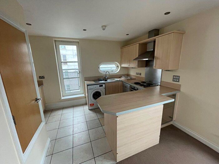 2 Bedroom Maisonette To Rent In Watkin Road, Leicester, LE2