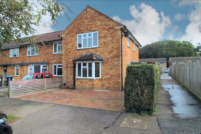 2 Bedroom End Of Terrace House To Rent In Sawyers Way, Hemel Hempstead, Hertfordshire, HP2