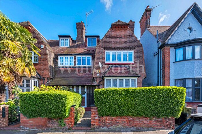 6 Bedroom Semi Detached House For Sale In Woodstock Road, London, NW11