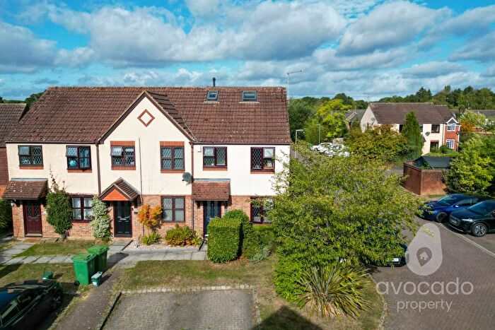 3 Bedroom End Of Terrace House For Sale In Viburnum Court, West End, Woking, Surrey, GU24