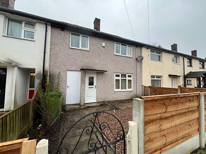3 Bedroom Terraced House To Rent In Meadowbank Close, Oldham, OL4