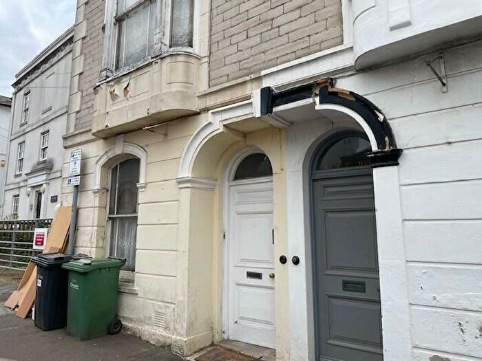 1 Bedroom Flat To Rent In George Street, Ryde, PO33
