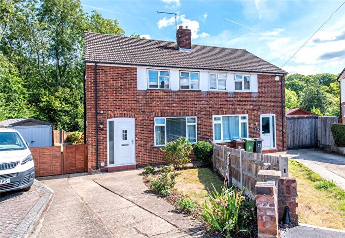 3 Bedroom Semi Detached House For Sale In Garden Close, Maidstone, Kent, ME15