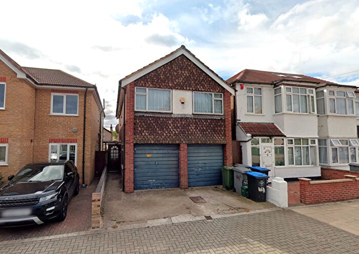 3 Bedroom Detached House To Rent In Beaumont Avenue, Wembley, HA0