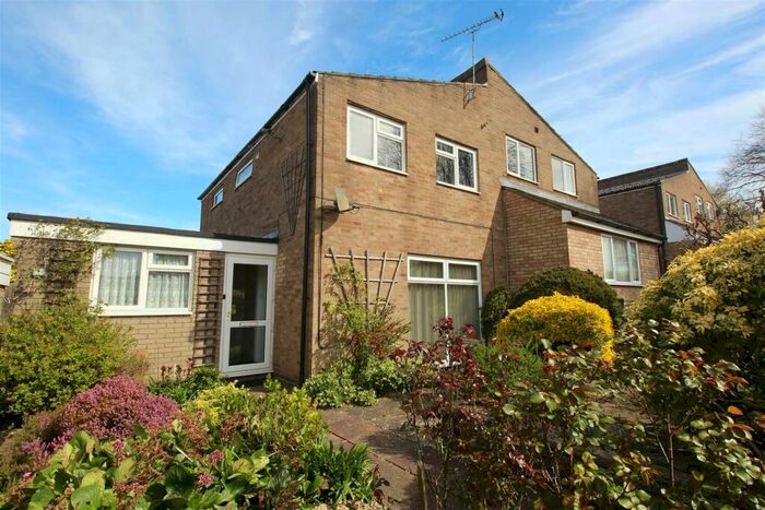 2 Bedroom Semi-Detached House To Rent In Lonsdale Road, Stevenage, SG1