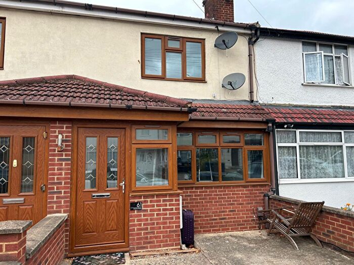 3 Bedroom Property To Rent In Empire Road, Perivale, Greenford, UB6